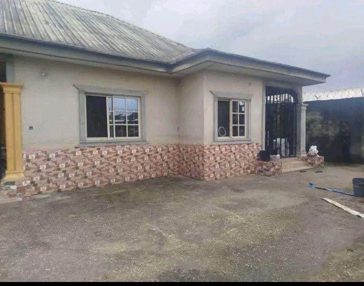 Clean four bedroom flat for sale