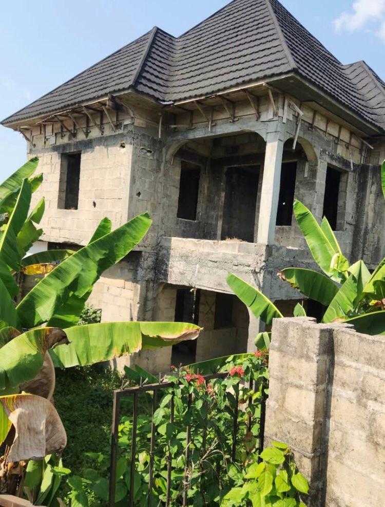 Uncompleted 4 Bedroom Duplex